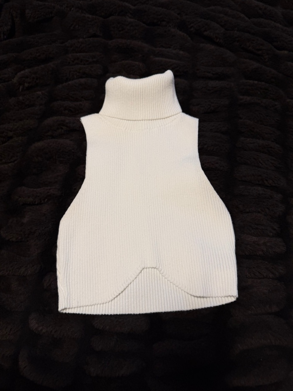 Cream Ribbed Sleeveless Turtleneck
